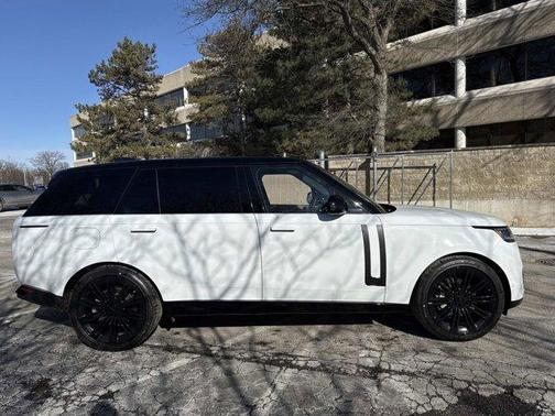 2026 Land Rover Range Rover P400 SE 7 Seat