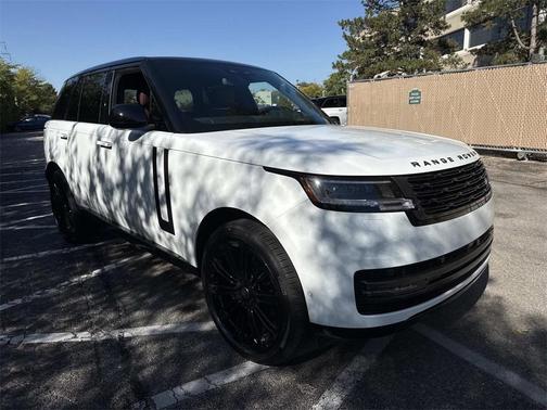 2025 Land Rover Range Rover P400 SE