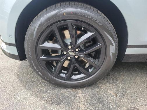 2026 Land Rover Range Rover Velar P400 Dynamic SE