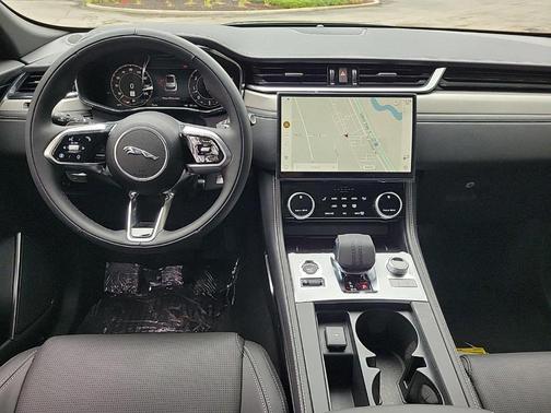 2025 Jaguar F-PACE P400 R-Dynamic S