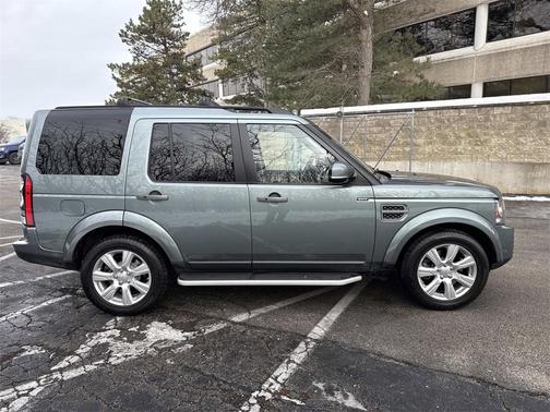 2016 Land Rover LR4 Base