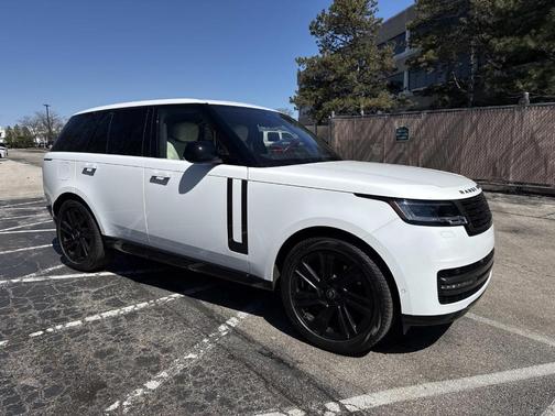 Fuji White 2023 Land Rover Range Rover P530 SE