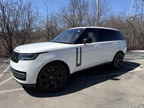 Fuji White 2023 Land Rover Range Rover P530 SE
