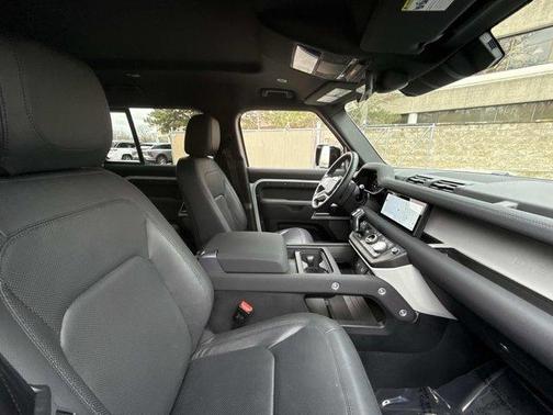 2023 Land Rover Defender 110 S