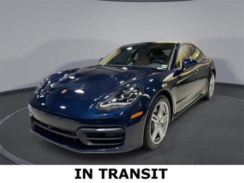 2022 Porsche Panamera 