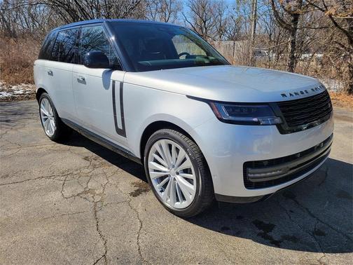 2025 Land Rover Range Rover P530 SE