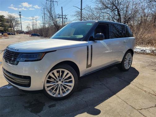 2025 Land Rover Range Rover P530 SE
