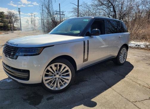 2025 Land Rover Range Rover P530 SE