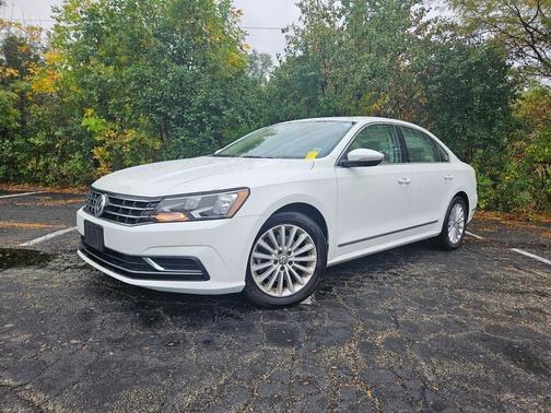 2017 Volkswagen Passat 1.8T SE