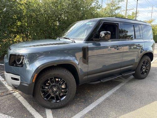 2025 Land Rover Defender P400 S