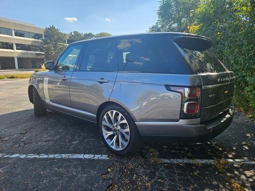 2022 Land Rover Range Rover P525 HSE Westminster