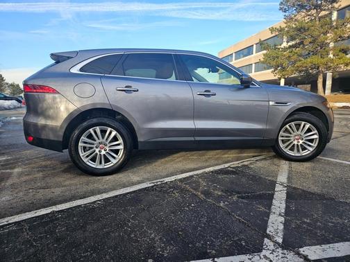 2020 Jaguar F-PACE 25t Prestige