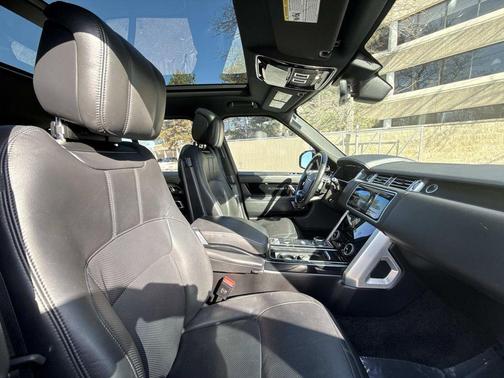 2020 Land Rover Range Rover P525 HSE