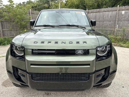 Woolstone Green 2026 Land Rover Defender P400 X-Dynamic SE