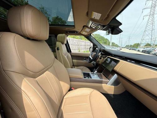 Belgravia Green 2026 Land Rover Range Rover P400 SE 7 Seat