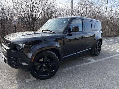 2023 Land Rover Defender 110 V8