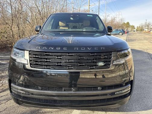 2025 Land Rover Range Rover P530 SE 7 Seat