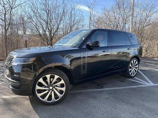 2025 Land Rover Range Rover P530 SE 7 Seat