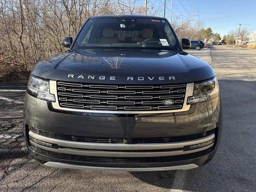 2026 Land Rover Range Rover SE