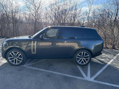Carpathian Grey 2026 Land Rover Range Rover P400 SE