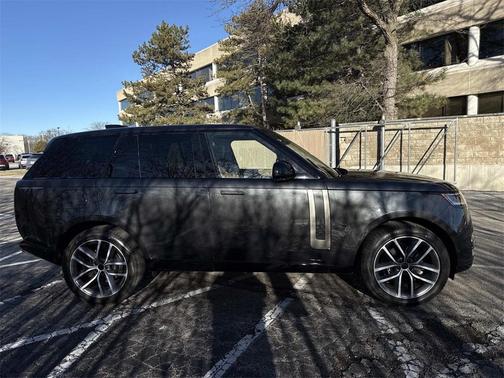 2026 Land Rover Range Rover P400 SE