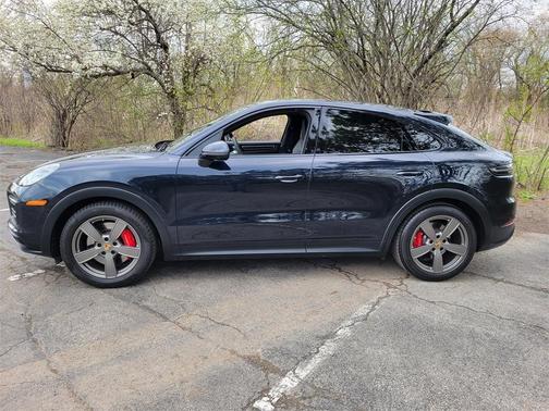 2021 Porsche Cayenne GTS