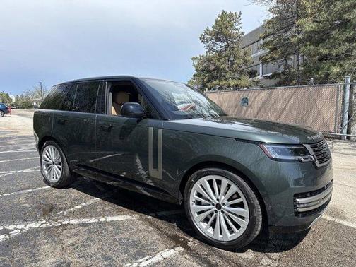 Belgravia Green 2026 Land Rover Range Rover P530 SE
