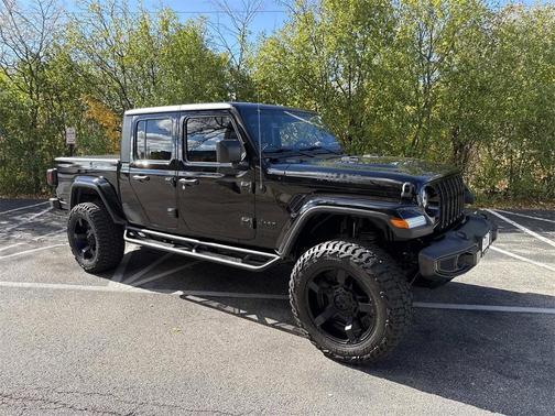 2022 Jeep Gladiator Sport