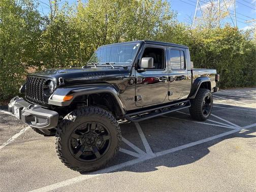 2022 Jeep Gladiator Sport