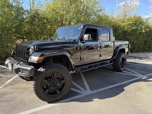 2022 Jeep Gladiator Sport