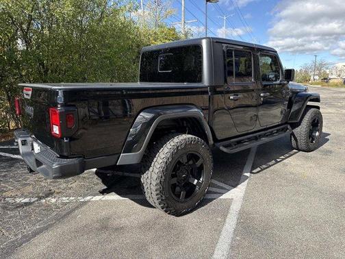 2022 Jeep Gladiator Sport