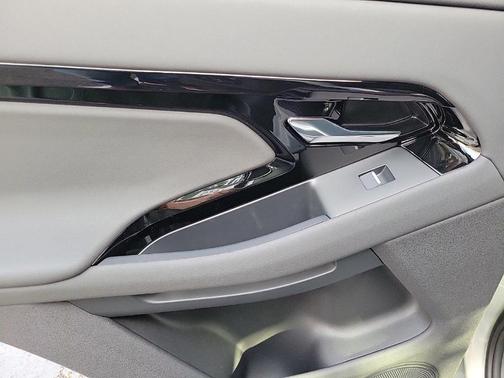 2025 Land Rover Range Rover Evoque Core S