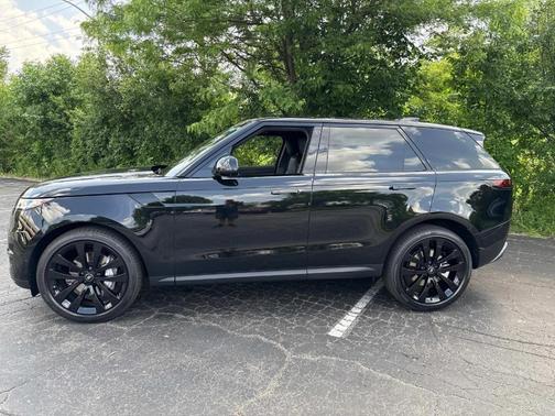 2025 Land Rover Range Rover Sport P360 SE