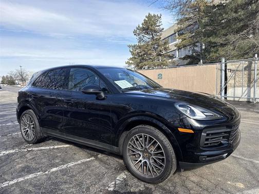 2022 Porsche Cayenne Platinum Edition