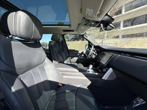 2023 Land Rover Range Rover P530 SE