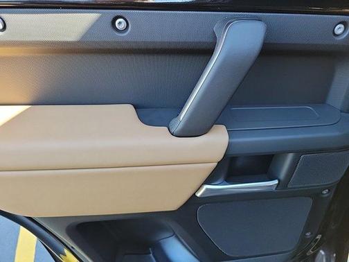 2025 Land Rover Defender P300