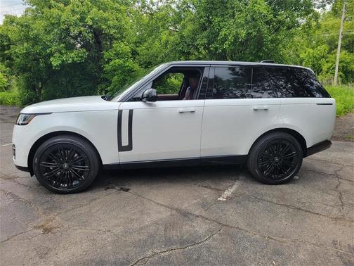 2025 Land Rover Range Rover P530 SE
