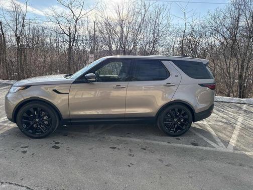 2026 Land Rover Discovery S