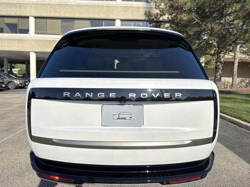 2025 Land Rover Range Rover P530 SE