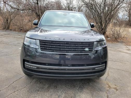 2025 Land Rover Range Rover P530 SE 7 Seat