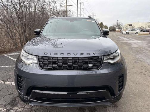 2026 Land Rover Discovery Dynamic SE