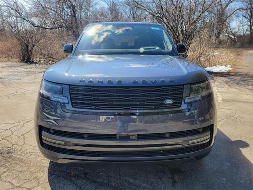 2025 Land Rover Range Rover P530 SE