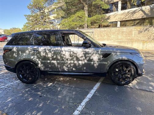 2022 Land Rover Range Rover Sport HSE Silver Edition