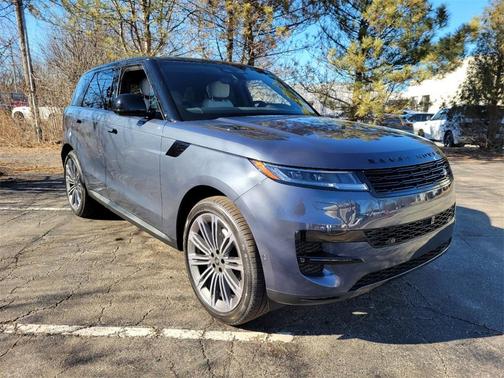 2025 Land Rover Range Rover Sport P360 SE