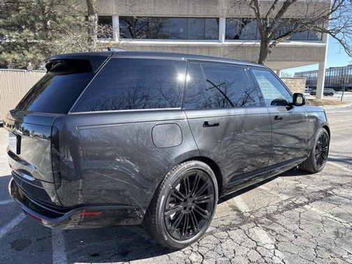 2026 Land Rover Range Rover P530 SE 7 Seat
