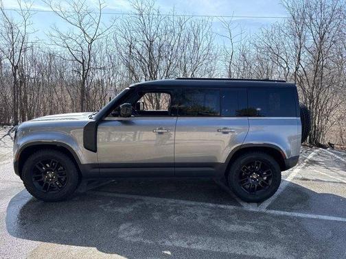 2022 Land Rover Defender 110 S