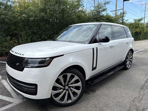 2025 Land Rover Range Rover P400 SE 7 Seat