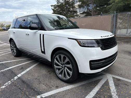 2025 Land Rover Range Rover P400 SE 7 Seat