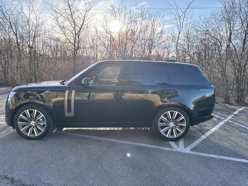 2023 Land Rover Range Rover P530 SE