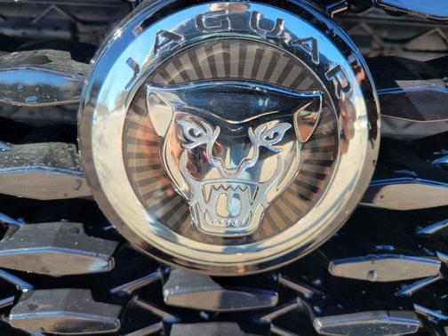 2025 Jaguar F-PACE P400 R-Dynamic S